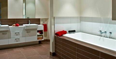 A.P.T. Construction Group - Builders Byron Bay 0